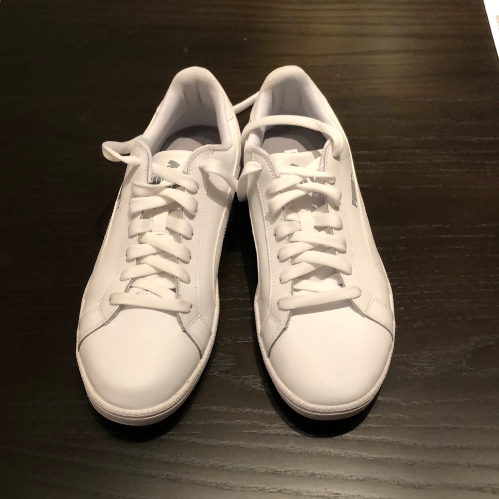 PUMA WHITE LEATHER SNEAKERS SIZE 10